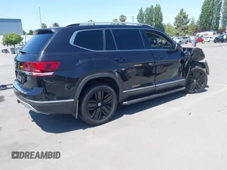 2018 Volkswagen Atlas SEL Premium with VIN 1V2NR2CA2JC567904, listed as a IAAI auction lot 42405371 with 113,662 mi miles and . Bid and sale history available at DreamBid. Image 4.