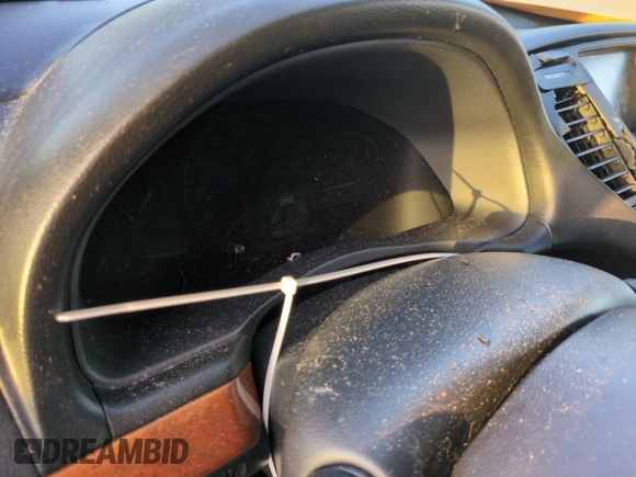 2003 Infiniti Q45 z VIN JNKBF01A73M102745, wystawiony jako Copart lot #75193194 z przebiegiem Nie podano mil oraz Nie do naprawy. Historia ofert i sprzedaży dostępna na DreamBid. Obrazek 9.
