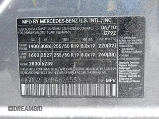 2011 Mercedes-Benz M ML 350 BlueTEC with VIN 4JGBB2FB8BA625553, listed as a IAAI auction lot 42063572 with 186,918 mi miles. Bid and sale history available at carsss.com. Image 9.