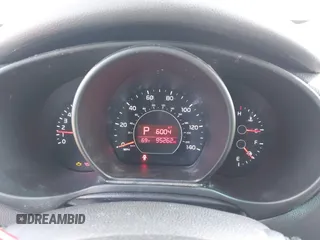 2016 Kia Soul + z VIN KNDJP3A51G7238839, wystawiony jako IAAI lot #42486612 z przebiegiem 95 262 mil mil oraz . Historia ofert i sprzedaży dostępna na DreamBid. Obrazek 7.