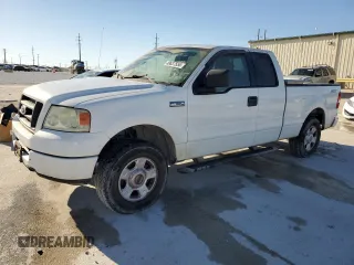 2004 Ford F-150 STX with VIN 1FTRX12W64NA96669, listed as a Copart auction lot 49637555 with 214,900 mi miles and Clean title. Bid and sale history available at DreamBid. Image 1.