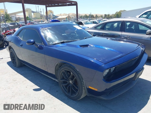 2013 Dodge Challenger R/T z VIN 2C3CDYBT9DH565280, wystawiony jako IAAI lot #42315527 z przebiegiem 128 638 mil mil oraz . Historia ofert i sprzedaży dostępna na DreamBid. Obrazek 1.
