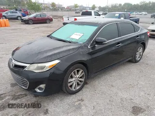 2014 Toyota Avalon Limited z VIN 4T1BK1EB3EU132555, wystawiony jako IAAI lot #41883284 z przebiegiem 263 238 mil mil oraz . Historia ofert i sprzedaży dostępna na DreamBid. Obrazek 2.