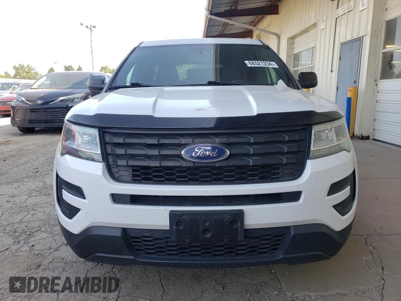 2017 Ford Police Interceptor Utility z VIN 1FM5K8AR5HGB82630, wystawiony jako Copart lot #68521234 z przebiegiem 116 121 mil mil oraz Szkody całkowita. Historia ofert i sprzedaży dostępna na DreamBid. Obrazek 5.