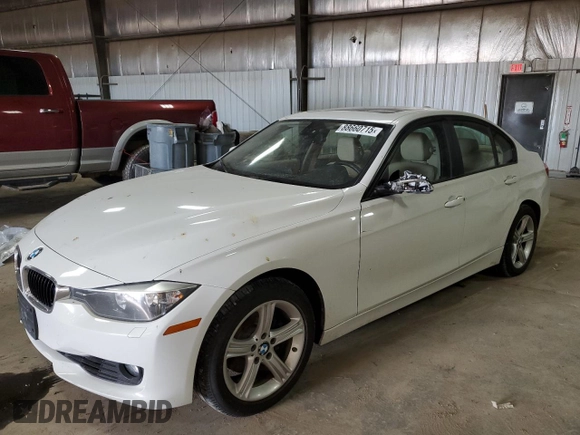 2013 BMW 3 Series 328i xDrive z VIN WBA3B5C5XDF596312, wystawiony jako Copart lot #88660715 z przebiegiem 76 751 mil mil oraz Szkoda całkowita • Salvage title. Historia ofert i sprzedaży dostępna na DreamBid. Obrazek 1.