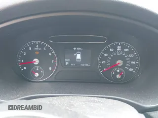 2019 Kia Sorento LX with VIN 5XYPGDA30KG559460, listed as a IAAI auction lot 42006148 with 102,193 mi miles. Bid and sale history available at carsss.com. Image 7.