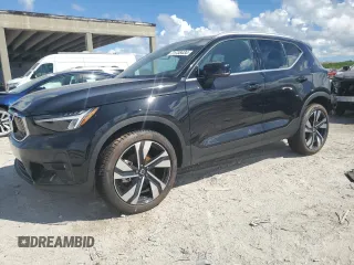 2024 Volvo XC40 Plus Bright Theme with VIN YV4L12UE1R2363739, listed as a Copart auction lot 71738434 with 110 mi miles and Salvage Title. Bid and sale history available at carsss.com. Image 1.