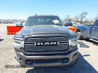 2019 Ram 2500 Laramie with VIN 3C6UR5FL7KG521132, listed as a IAAI auction lot 41806360 with 140,196 mi miles and . Bid and sale history available at DreamBid. Image 12.