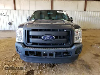 2015 Ford F-250 Lariat z VIN 1FT7W2B61FED10714, wystawiony jako Copart lot #56411225 z przebiegiem 50 402 mil mil oraz Czysty tytuł • Clean title. Historia ofert i sprzedaży dostępna na DreamBid. Obrazek 5.