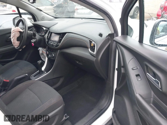 2020 Chevrolet Trax LS with VIN KL7CJKSB8LB074986, listed as a IAAI auction lot 40656872 with 128,582 mi miles and . Bid and sale history available at DreamBid. Image 5.