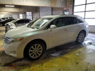 2010 Toyota Venza z VIN 4T3ZA3BB1AU030142, wystawiony jako Copart lot #87356234 z przebiegiem 137 466 mil mil oraz Nie do naprawy • Non repairable. Historia ofert i sprzedaży dostępna na DreamBid. Obrazek 1.