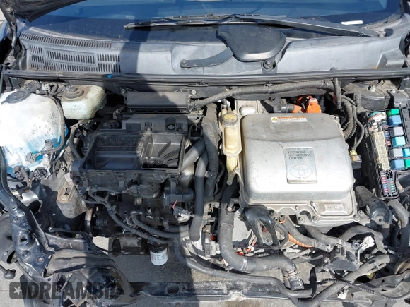 2006 Toyota Prius with VIN JTDKB20UX67525780, listed as a IAAI auction lot 42055112 with 157,100 mi miles. Bid and sale history available at carsss.com. Image 10.