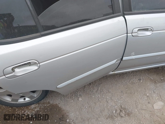 2006 Nissan Sentra S with VIN 3N1CB51D06L628130, listed as a IAAI auction lot 42256104 with 251,208 mi miles and . Bid and sale history available at DreamBid. Image 12.
