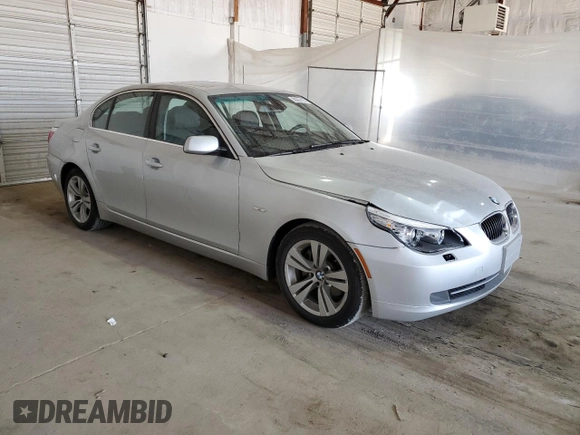2009 BMW 5 Series 528i with VIN WBANU53569C119324, listed as a Copart auction lot 50292185 with 61,506 mi miles and Salvage Title. Bid and sale history available at carsss.com. Image 4.