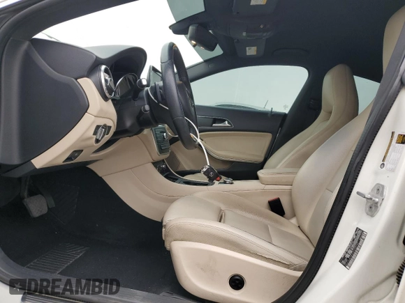 2016 Mercedes-Benz CLA 250 with VIN WDDSJ4GB3GN359737, listed as a Copart auction lot 59172405 with 201,220 mi miles and Salvage title. Bid and sale history available at DreamBid. Image 7.