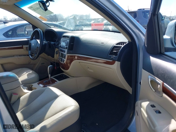 2008 Hyundai Santa Fe SE with VIN 5NMSH13E38H222588, listed as a IAAI auction lot 41684138 with 56,958 mi miles. Bid and sale history available at carsss.com. Image 5.