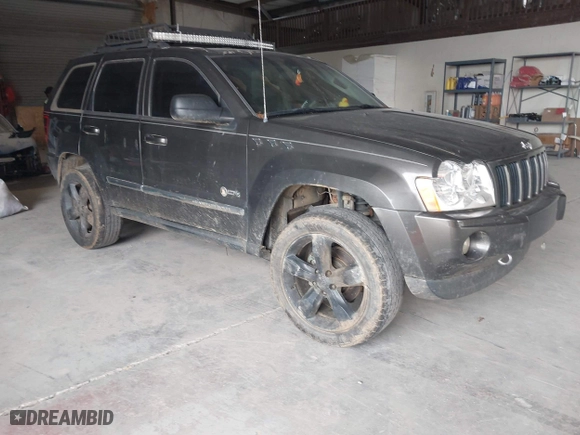 2006 Jeep Grand Cherokee Laredo with VIN 1J8GR48K76C280985, listed as a IAAI auction lot 42015127 with 257,358 mi miles. Bid and sale history available at carsss.com. Image 1.