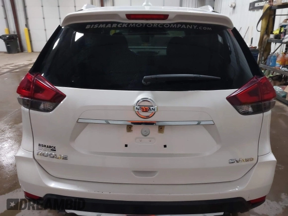 2018 Nissan Rogue SV z VIN 5N1AT2MV5JC840994, wystawiony jako IAAI lot #42145045 z przebiegiem 75 238 mil mil oraz . Historia ofert i sprzedaży dostępna na DreamBid. Obrazek 16.