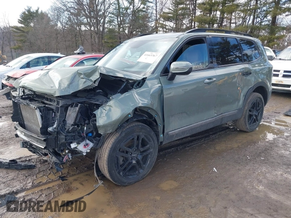 2023 Kia Telluride EX X-Line z VIN 5XYP3DGC8PG338845, wystawiony jako IAAI lot #41665367 z przebiegiem 63 595 mil mil oraz . Historia ofert i sprzedaży dostępna na DreamBid. Obrazek 2.