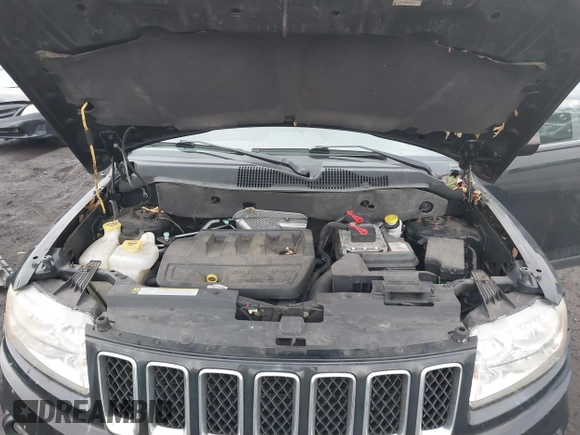 2013 Jeep Compass Latitude with VIN 1C4NJDEB3DD221904, listed as a IAAI auction lot 41691631 with 134,683 mi miles. Bid and sale history available at carsss.com. Image 10.