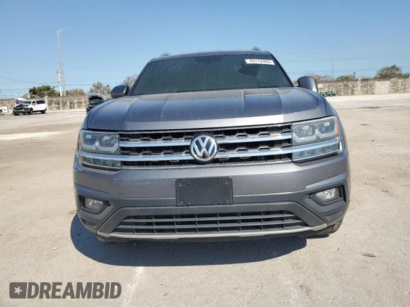2018 Volkswagen Atlas SE z VIN 1V2KR2CA2JC508368, wystawiony jako Copart lot #45112465 z przebiegiem Nie podano mil oraz Szkoda całkowita • Salvage title. Historia ofert i sprzedaży dostępna na DreamBid. Obrazek 5.