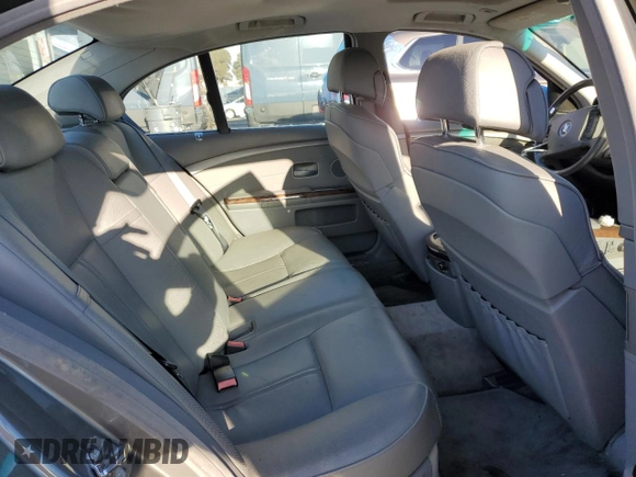 2002 BMW 7 Series 745i with VIN WBAGL63462DP57016, listed as a Copart auction lot 81025594 with 121,870 mi miles and Salvage Title. Bid and sale history available at DreamBid. Image 10.