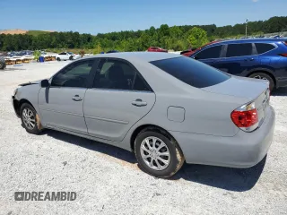 2005 Toyota Camry STD z VIN 4T1BE32K05U406365, wystawiony jako Copart lot #58035155 z przebiegiem 283 788 mil mil oraz Czysty tytuł • Clean title. Historia ofert i sprzedaży dostępna na DreamBid. Obrazek 2.