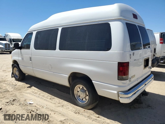 2003 Ford Econoline Cargo Recreational with VIN 1FDPE24L83HA48184, listed as a Copart auction lot 68382614 with 235,732 mi miles and Salvage Title. Bid and sale history available at DreamBid. Image 2.