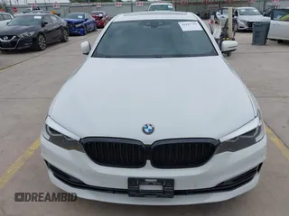 2018 BMW 5 Series 530i z VIN WBAJA5C54JWA39338, wystawiony jako IAAI lot #42107759 z przebiegiem 97 037 mil mil oraz . Historia ofert i sprzedaży dostępna na DreamBid. Obrazek 12.