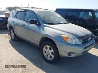 2006 Toyota RAV4 with VIN JTMBD33V865016156, listed as a IAAI auction lot 41998492 with 135,776 mi miles. Bid and sale history available at carsss.com. Image 1.