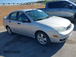 2006 Ford Focus S z VIN 1FAFP34N66W128431, wystawiony jako IAAI lot #41840737 z przebiegiem 185 168 mil mil oraz . Historia ofert i sprzedaży dostępna na DreamBid. Obrazek 1.