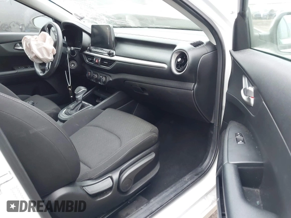 2021 Kia Forte LXS с VIN 3KPF24AD1ME309812, выставлен на аукционе IAAI как лот 42152250 с пробегом 78 471 миль миль и . История ставок и продаж доступна на DreamBid. Изображение 5.