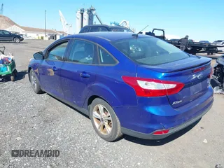 2012 Ford Focus SE with VIN 1FAHP3F27CL248182, listed as a IAAI auction lot 41875527 with 105,075 mi miles. Bid and sale history available at carsss.com. Image 3.