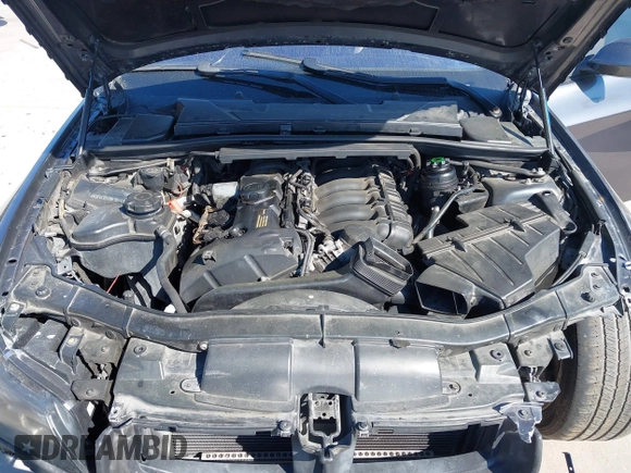 2008 BMW 3 Series 328i with VIN WBAVA375X8NL58546, listed as a IAAI auction lot 41690119 with 156,774 mi miles and . Bid and sale history available at DreamBid. Image 10.