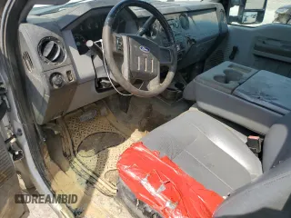 2016 Ford F-250 XL with VIN 1FTBF2A60GEA69256, listed as a Copart auction lot 60632905 with 353,190 mi miles and Salvage title. Bid and sale history available at DreamBid. Image 8.