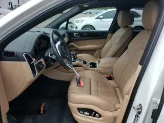 2021 Porsche Cayenne E-Hybrid Hybrid z VIN WP1AE2AY1MDA24696, wystawiony jako Copart lot #54376945 z przebiegiem 36 303 mil mil oraz Szkoda całkowita • Salvage title. Historia ofert i sprzedaży dostępna na DreamBid. Obrazek 7.