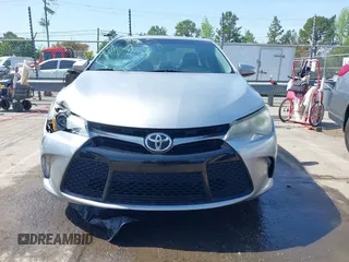 2015 Toyota Camry XLE with VIN 4T1BF1FK1FU100580, listed as a IAAI auction lot 42002060 with 111,739 mi miles. Bid and sale history available at carsss.com. Image 12.