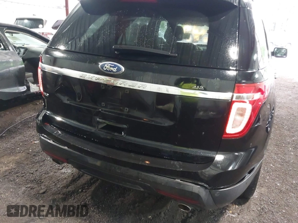 2011 Ford Explorer XLT z VIN 1FMHK7D85BGA91309, wystawiony jako IAAI lot #42322670 z przebiegiem 260 286 mil mil oraz . Historia ofert i sprzedaży dostępna na DreamBid. Obrazek 6.