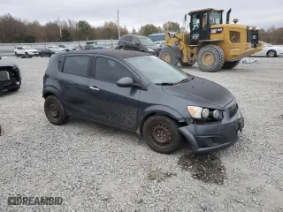 2013 Chevrolet Sonic LS with VIN 1G1JB6SH2D4115551, listed as a Copart auction lot 82214064 with 211,631 mi miles and Salvage Title. Bid and sale history available at carsss.com. Image 4.