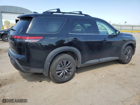 2024 Nissan Pathfinder SV with VIN 5N1DR3BC5RC241608, listed as a Copart auction lot 72323434 with 4,706 mi miles and Salvage Title. Bid and sale history available at carsss.com. Image 3.