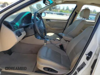 1999 BMW 3 Series 323i z VIN WBAAM3335XCA80274, wystawiony jako Copart lot #57443415 z przebiegiem 150 509 mil mil oraz Szkoda całkowita • Salvage title. Historia ofert i sprzedaży dostępna na DreamBid. Obrazek 7.