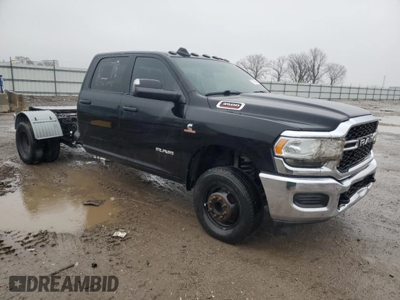2021 Ram 3500 Tradesman with VIN 3C63RRGL2MG672951, listed as a Copart auction lot 77424974 with 151,765 mi miles and Clean Title. Bid and sale history available at carsss.com. Image 4.