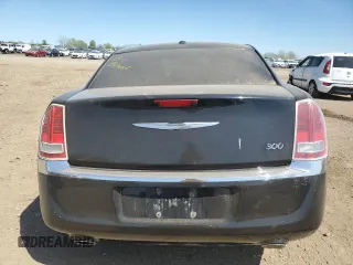 2012 Chrysler 300 Limited z VIN 2C3CCACG5CH227059, wystawiony jako Copart lot #56138435 z przebiegiem Nie podano mil oraz Szkody całkowita. Historia ofert i sprzedaży dostępna na DreamBid. Obrazek 6.