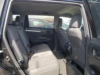 2018 Toyota Highlander LE with VIN 5TDBZRFH2JS875952, listed as a Copart auction lot 51702965 with 123,797 mi miles and Salvage title. Bid and sale history available at DreamBid. Image 11.