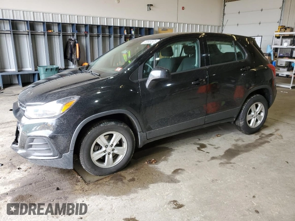 2020 Chevrolet Trax LS z VIN 3GNCJNSB5LL110434, wystawiony jako Copart lot #49904525 z przebiegiem 51 732 mil mil oraz Szkoda całkowita • Salvage title. Historia ofert i sprzedaży dostępna na DreamBid. Obrazek 1.