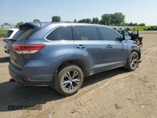 2018 Toyota Highlander LE z VIN 5TDBZRFH0JS814535, wystawiony jako Copart lot #61016835 z przebiegiem Nie podano mil oraz Czysty tytuł • Clean title. Historia ofert i sprzedaży dostępna na DreamBid. Obrazek 3.