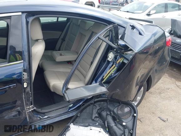2016 Mazda Mazda6 i Touring with VIN JM1GJ1V59G1402867, listed as a IAAI auction lot 41998212 with 135,724 mi miles. Bid and sale history available at carsss.com. Image 6.