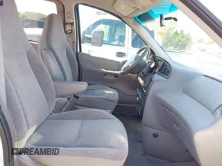 2002 Ford Windstar GL with VIN 2FMDA51442BB28784, listed as a IAAI auction lot 40236485 with 73,137 mi miles and . Bid and sale history available at carsss.com. Image 5.