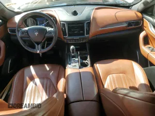 2017 Maserati Levante z VIN ZN661XUL2HX250068, wystawiony jako Copart lot #44736915 z przebiegiem 38 542 mil mil oraz Czysty tytuł • Clean title. Historia ofert i sprzedaży dostępna na DreamBid. Obrazek 8.