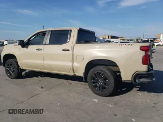 2022 Chevrolet Silverado 1500 Custom Trail Boss with VIN 3GCPDCED8NG613390, listed as a Copart auction lot 71494664 with 57,928 mi miles and Salvage Title. Bid and sale history available at DreamBid. Image 2.